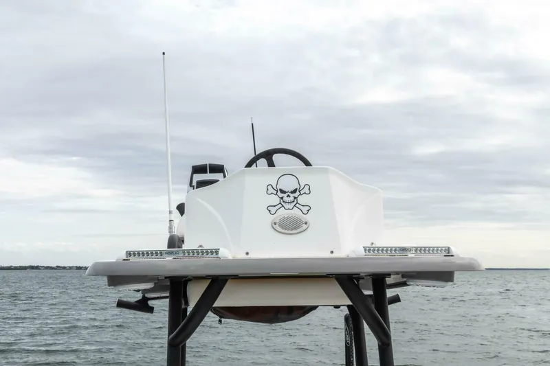 Slide: The Image of Caymas 281HB Center Console 2022 - 5004478