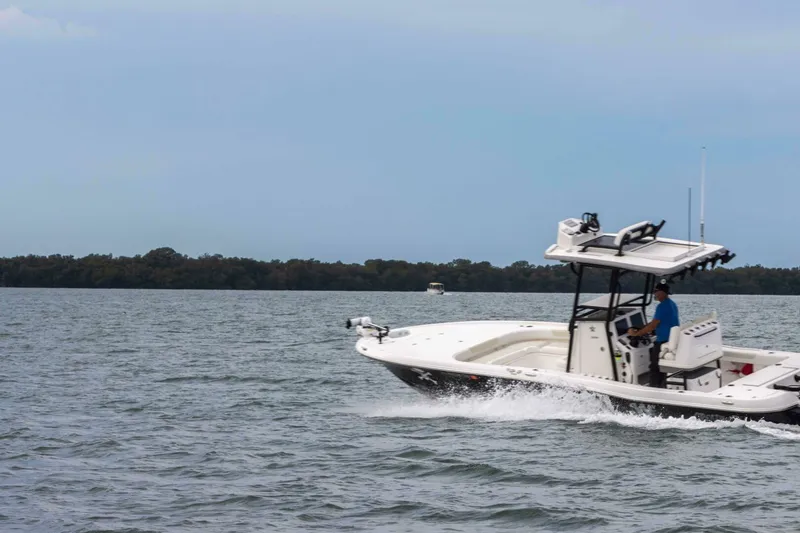 Slide: The Image of Caymas 281HB Center Console 2022 - 5004509