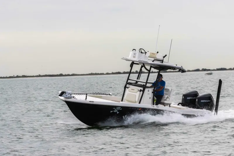 Slide: The Image of Caymas 281HB Center Console 2022 - 5004513