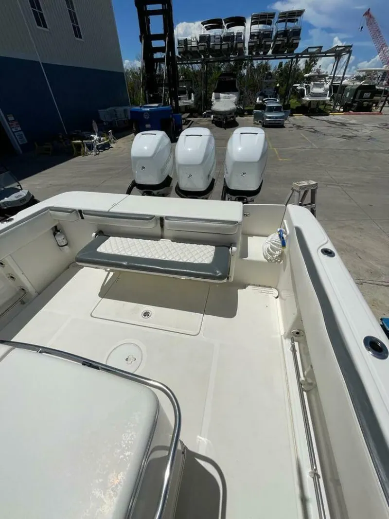 Slide: The Image of Triton 351 CC 2007 - 5005370