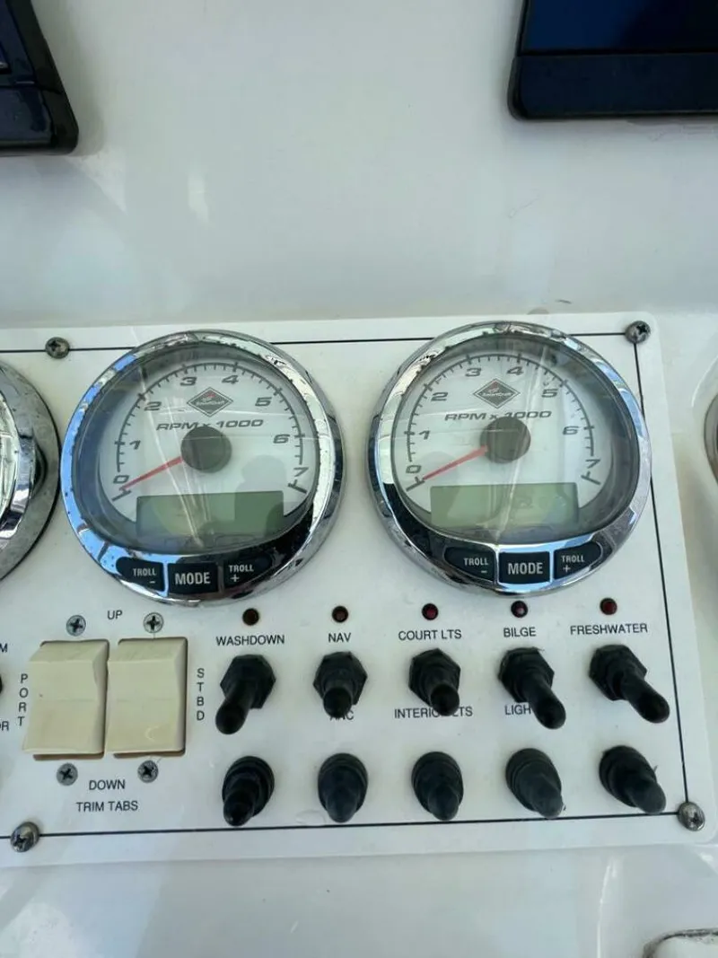 Slide: The Image of Triton 351 CC 2007 - 5005378