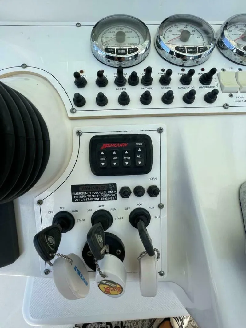 Slide: The Image of Triton 351 CC 2007 - 5005379