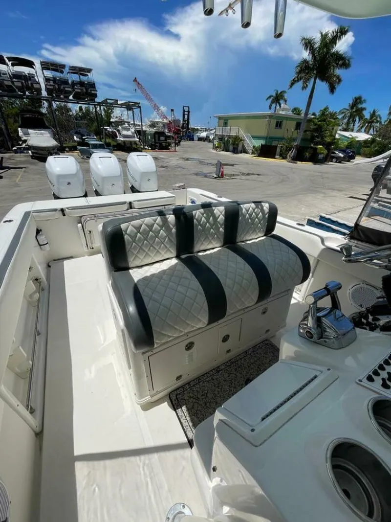 Slide: The Image of Triton 351 CC 2007 - 5005382