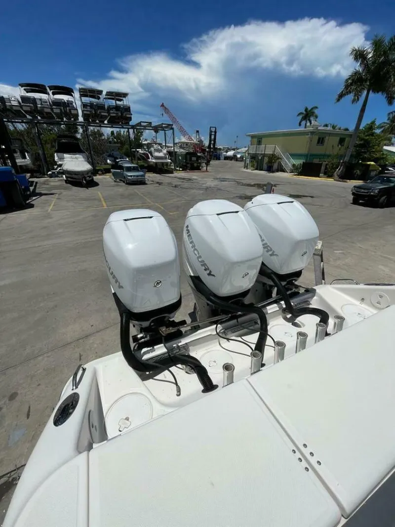 Slide: The Image of Triton 351 CC 2007 - 5005387