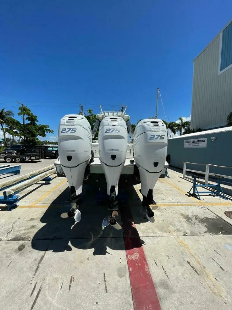 Slide: The Image of Triton 351 CC 2007 - 5005350