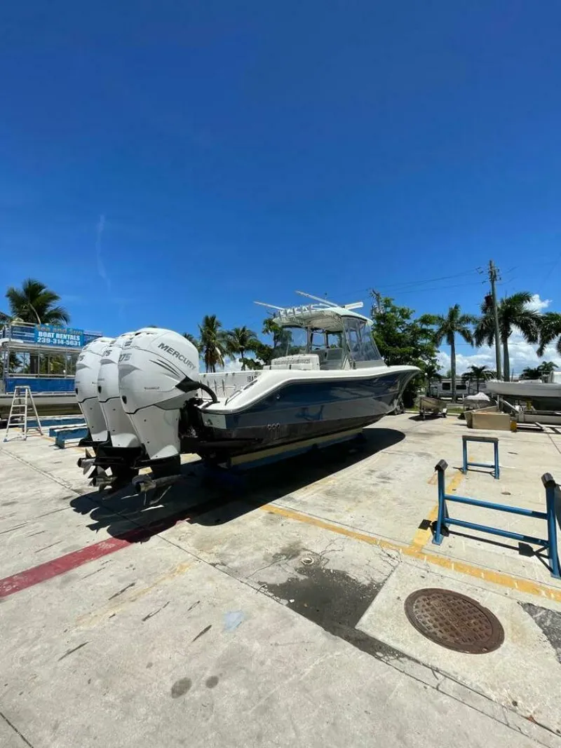 Slide: The Image of Triton 351 CC 2007 - 5005351