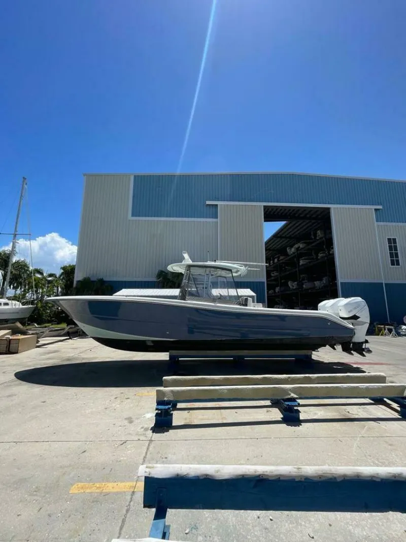 Slide: The Image of Triton 351 CC 2007 - 5005354