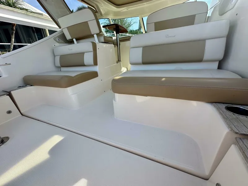 Slide: The Image of Tiara 3100 Coronet 2012 - 5005495