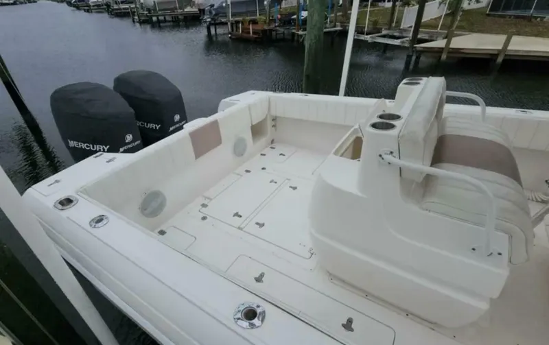 Slide: The Image of Intrepid 300 Center Console 2007 - 5005890