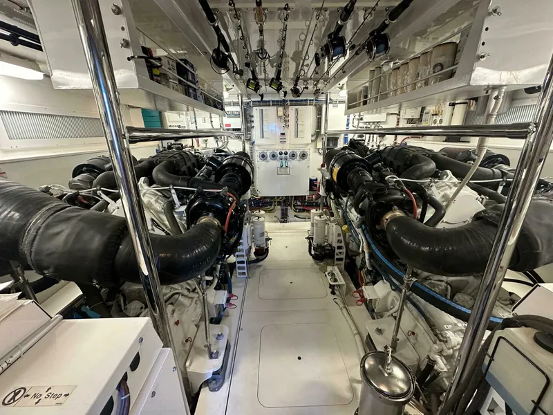 Slide: The Image of Hatteras M75 Panacera 2016 - 5006056