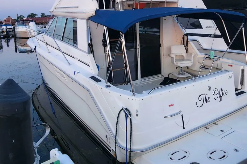 Slide: The Image of Sea Ray 370 Sedan Bridge 1996 - 5006391