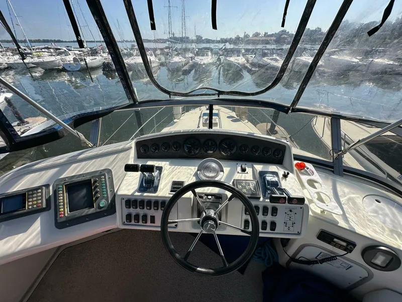 Slide: The Image of Sea Ray 370 Sedan Bridge 1996 - 5006406