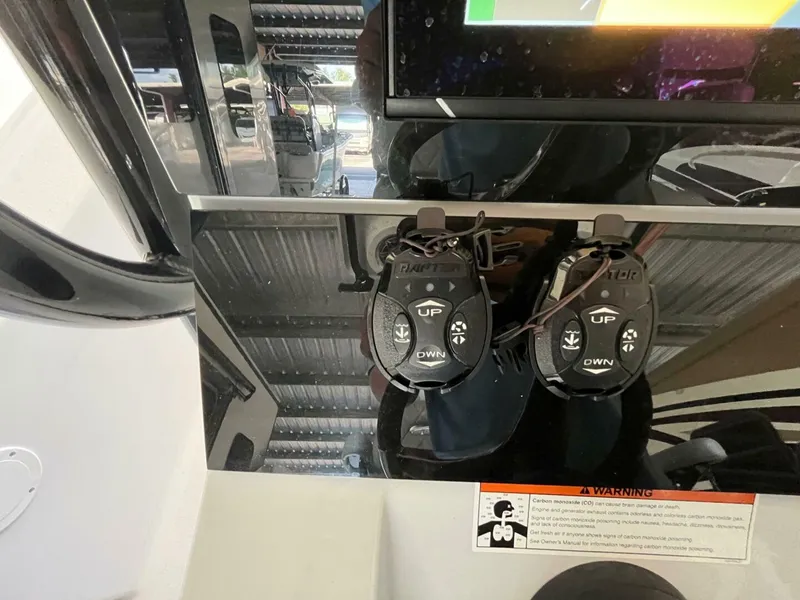 Slide: The Image of Blazer Bay 2700 Hybrid Bay 2022 - 5006572