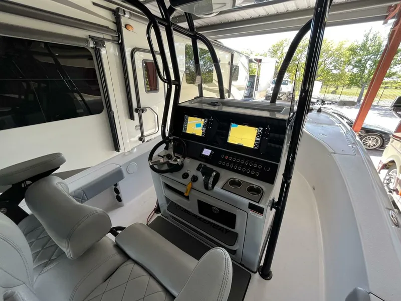 Slide: The Image of Blazer Bay 2700 Hybrid Bay 2022 - 5006575