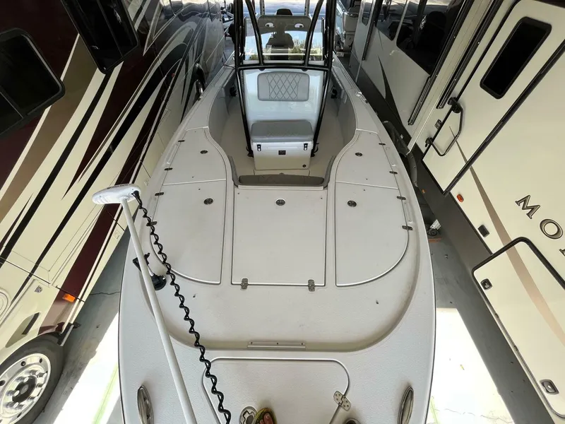 Slide: The Image of Blazer Bay 2700 Hybrid Bay 2022 - 5006583