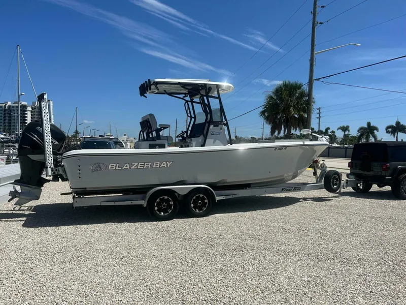Slide: The Image of Blazer Bay 2700 Hybrid Bay 2022 - 5006591