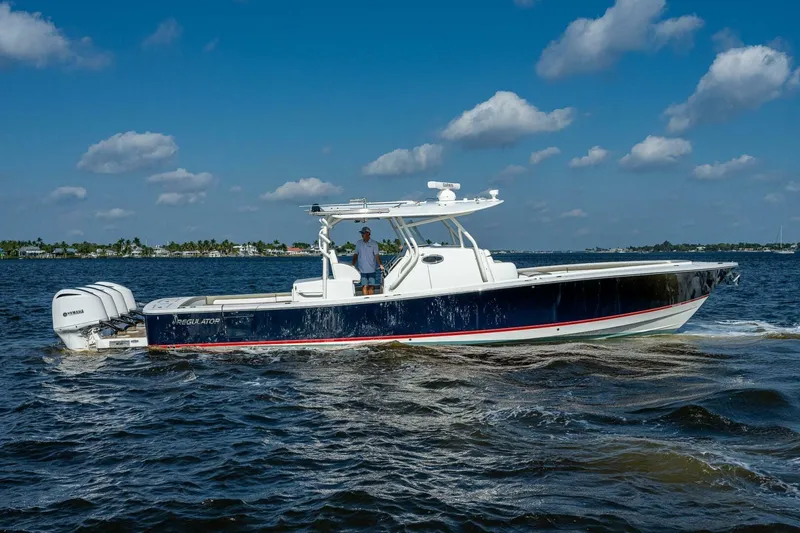 Slide: The Image of Regulator Marine 41 2018 - 5006633
