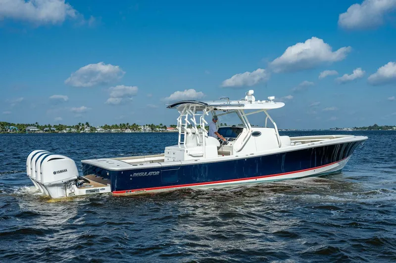 Slide: The Image of Regulator Marine 41 2018 - 5006634