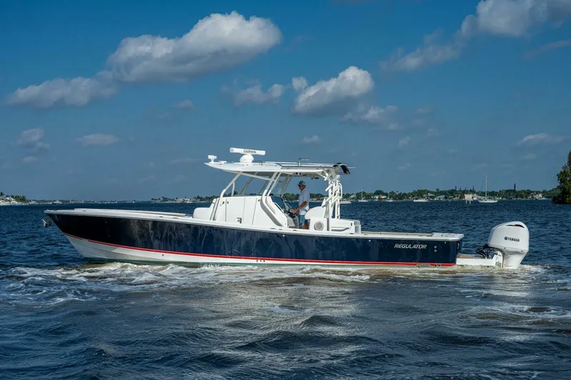 Slide: The Image of Regulator Marine 41 2018 - 5006641