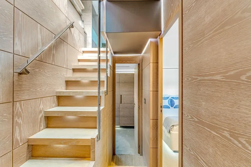 Slide: The Image of Astondoa 80 GLX 2016 - 5006811