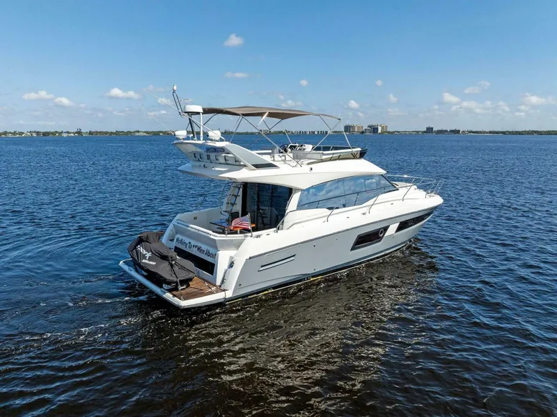 Slide: The Image of Prestige 460 2018 - 5007400