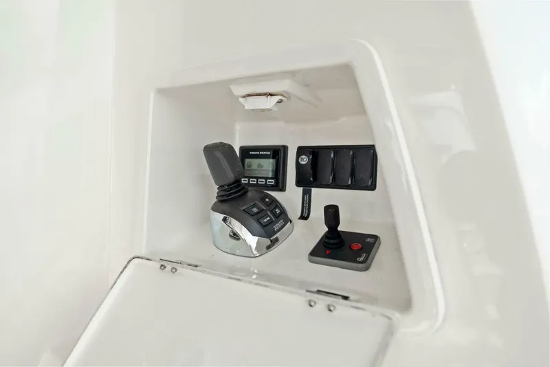 Slide: The Image of Prestige 460 2018 - 5007450