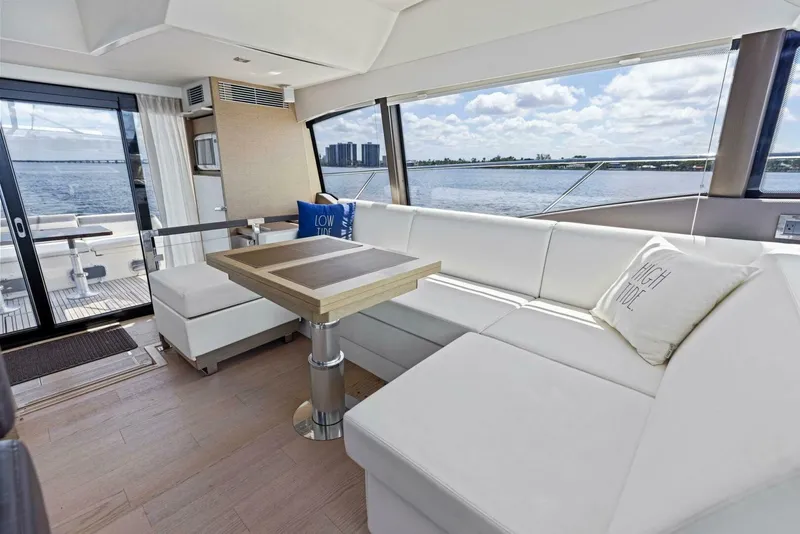 Slide: The Image of Prestige 460 2018 - 5007462