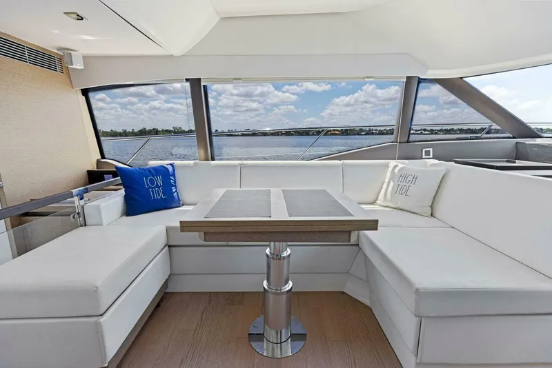 Slide: The Image of Prestige 460 2018 - 5007463