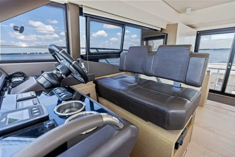 Slide: The Image of Prestige 460 2018 - 5007466