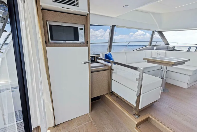 Slide: The Image of Prestige 460 2018 - 5007468