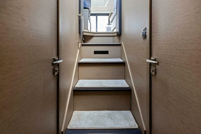 Slide: The Image of Prestige 460 2018 - 5007472