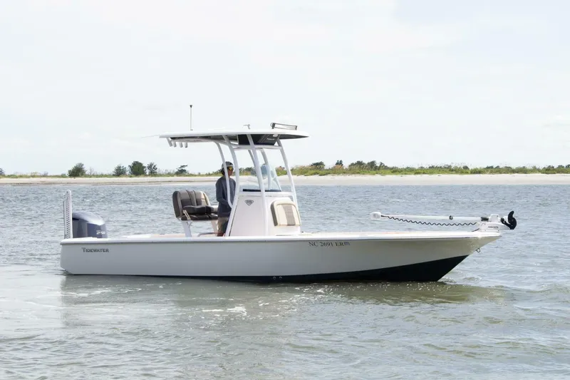 Slide: The Image of Tidewater 2410 Bay Max 2020 - 5007763