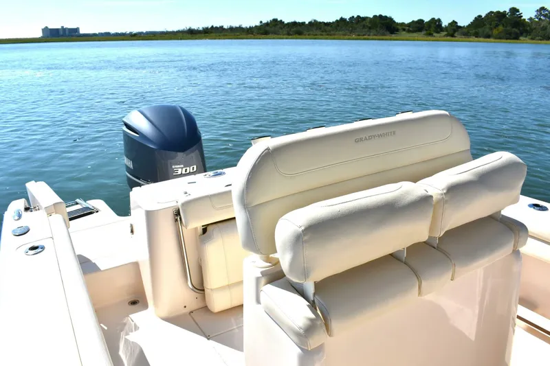 Slide: The Image of Grady-White Fisherman 236 2021 - 5007863