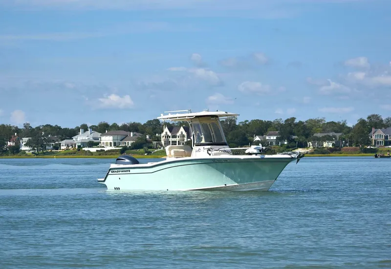 Slide: The Image of Grady-White Fisherman 236 2021 - 5007887