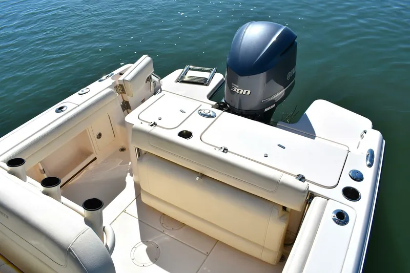 Slide: The Image of Grady-White Fisherman 236 2021 - 5007870