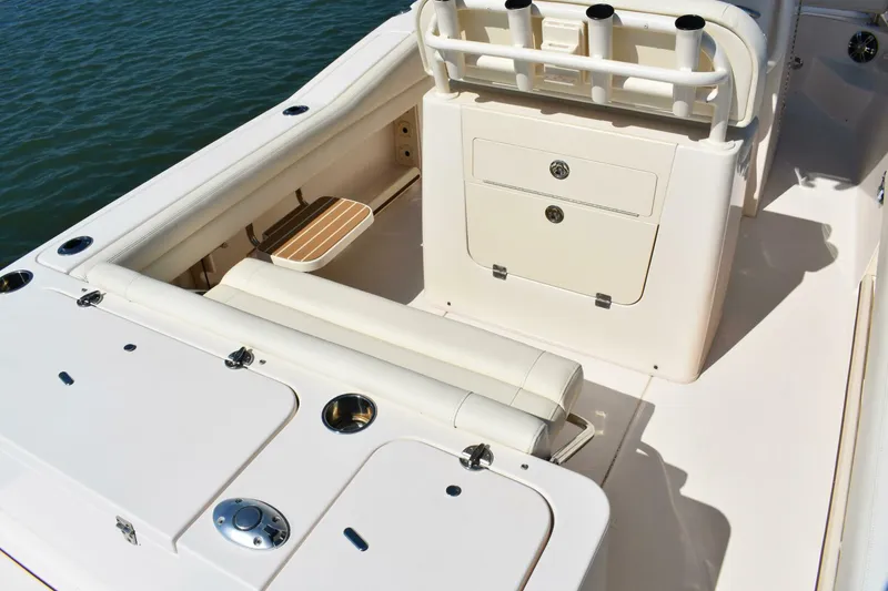 Slide: The Image of Grady-White Fisherman 236 2021 - 5007876