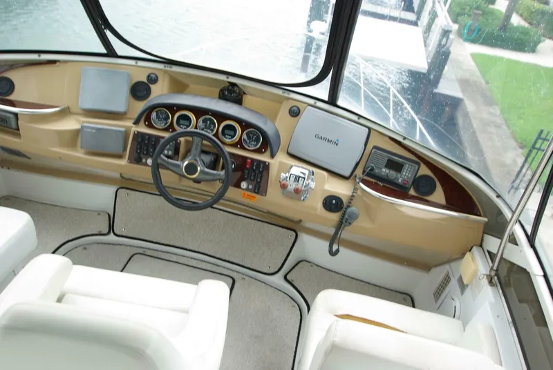 Slide: The Image of Carver 444 Cockpit Motoryacht 2001 - 5008007