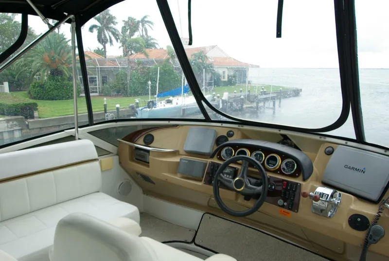 Slide: The Image of Carver 444 Cockpit Motoryacht 2001 - 5008008