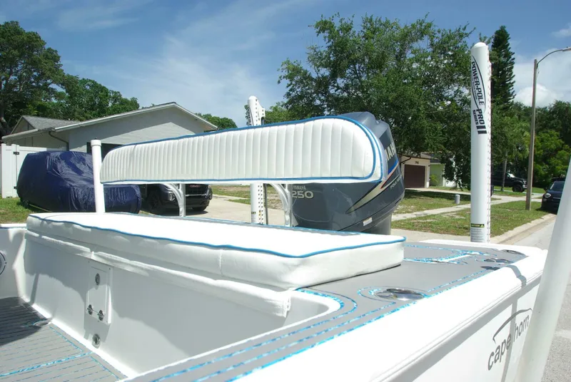 Slide: The Image of Cape Horn Center Console 2010 - 5008038