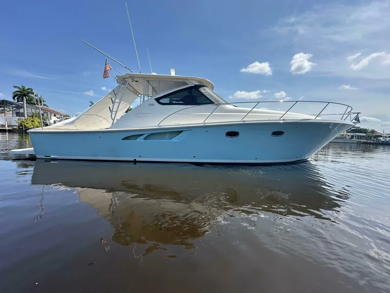 Slide: The Image of Tiara 4300 Open 2018 - 5008337