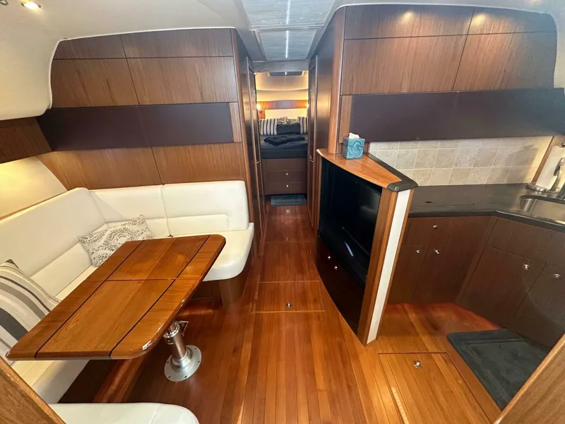 Slide: The Image of Tiara 4300 Open 2018 - 5008394