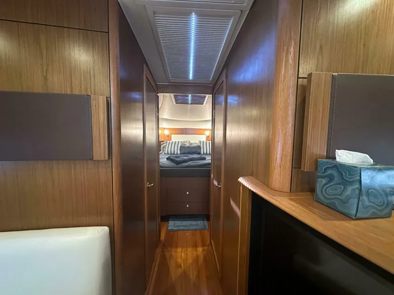 Slide: The Image of Tiara 4300 Open 2018 - 5008524