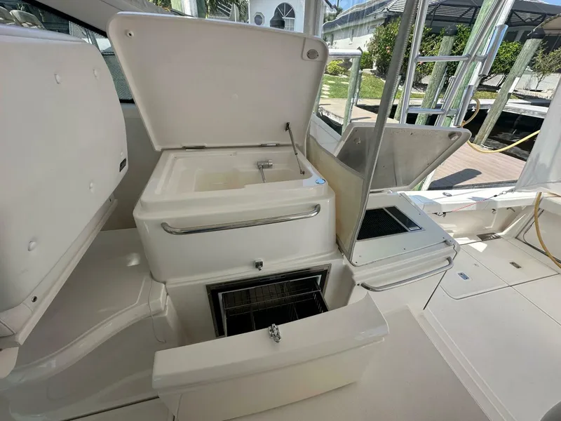 Slide: The Image of Tiara 4300 Open 2018 - 5008673