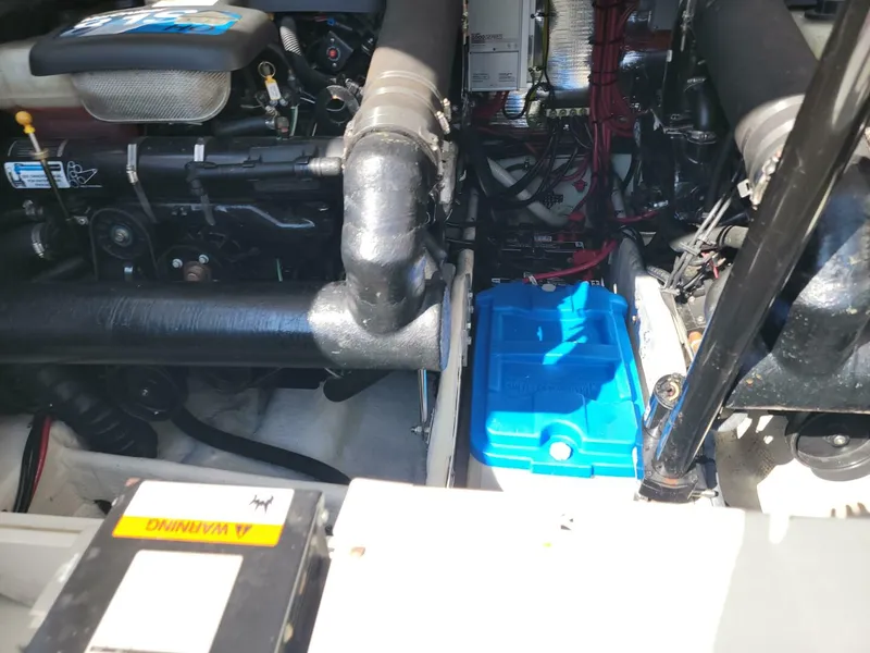 Slide: The Image of Regal 3560 Commodore IB 2004 - 5009192