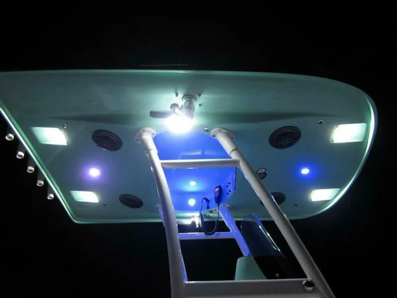 Slide: The Image of Shearwater 250 Carolina Bay 2021 - 5009831