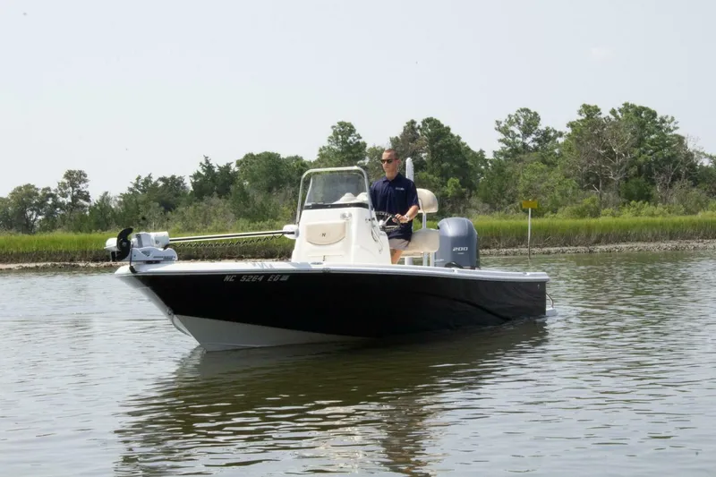 Slide: The Image of NauticStar 215 XTS 2017 - 5010437