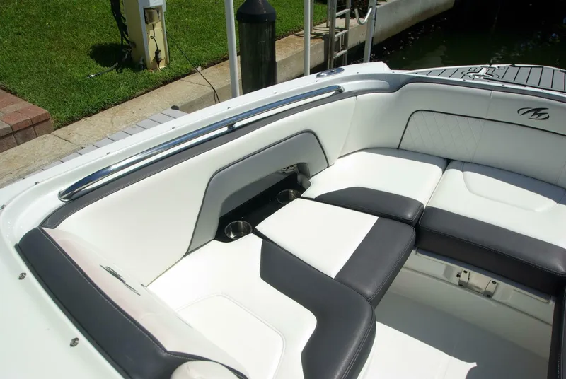 Slide: The Image of Monterey M65 Bow Rider 2019 - 5012291