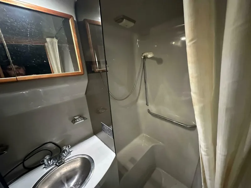Slide: The Image of Sea Ray 380 Aft Cabin 1991 - 5013379