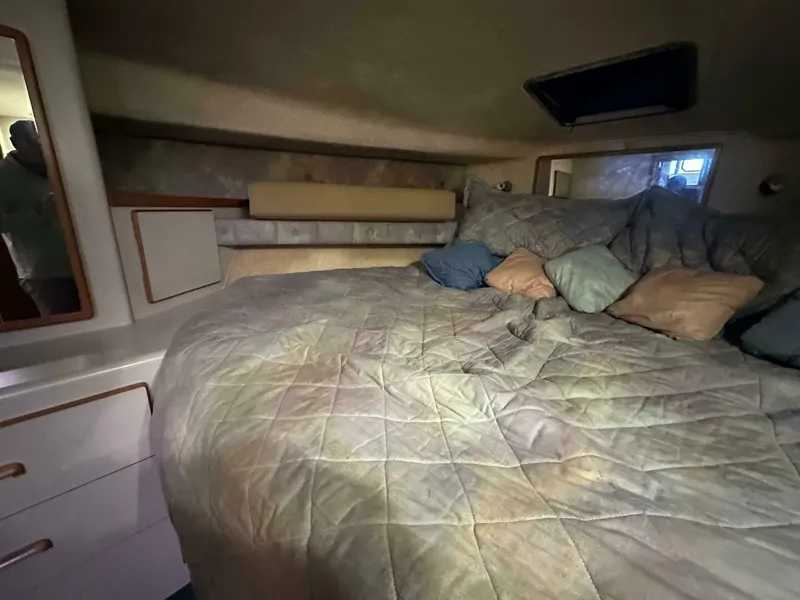Slide: The Image of Sea Ray 380 Aft Cabin 1991 - 5013210