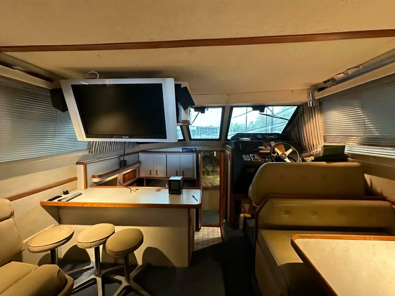Slide: The Image of Sea Ray 380 Aft Cabin 1991 - 5013347